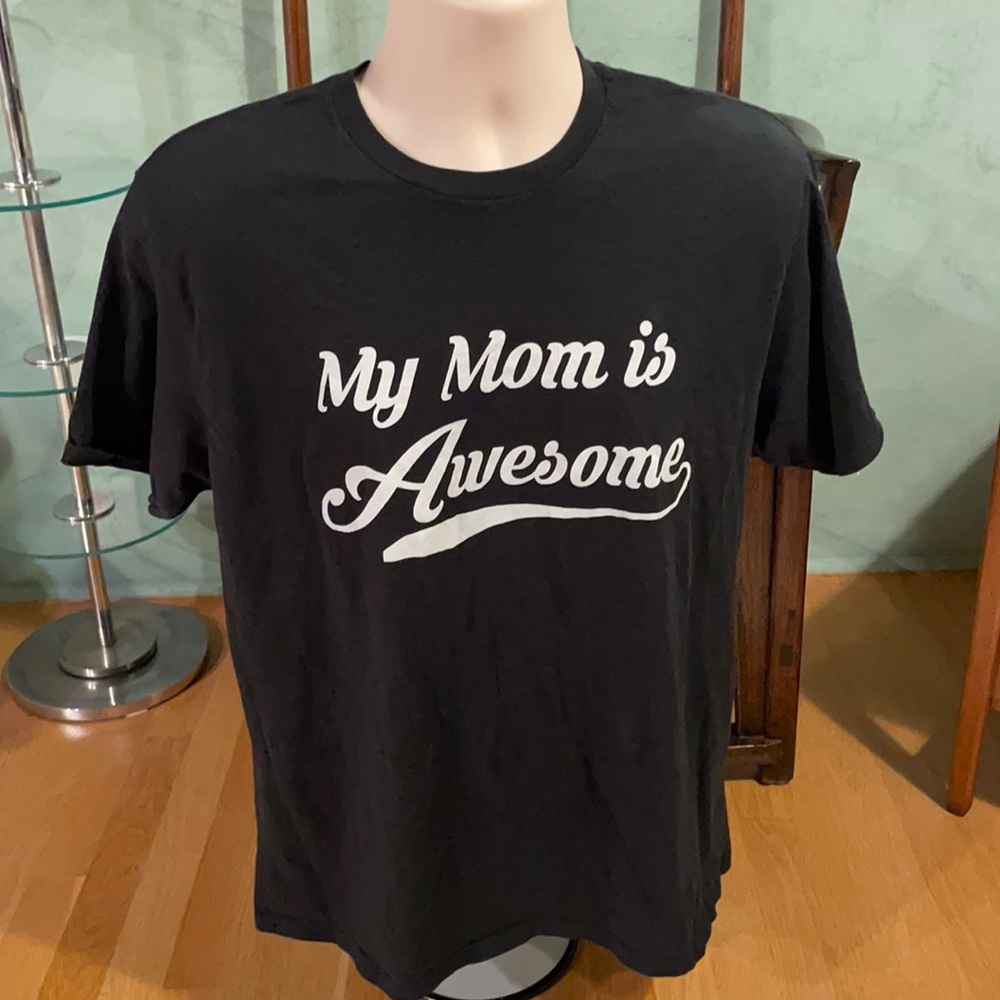 😂My Mom Is Awesome shirt sleeve tee shirt
